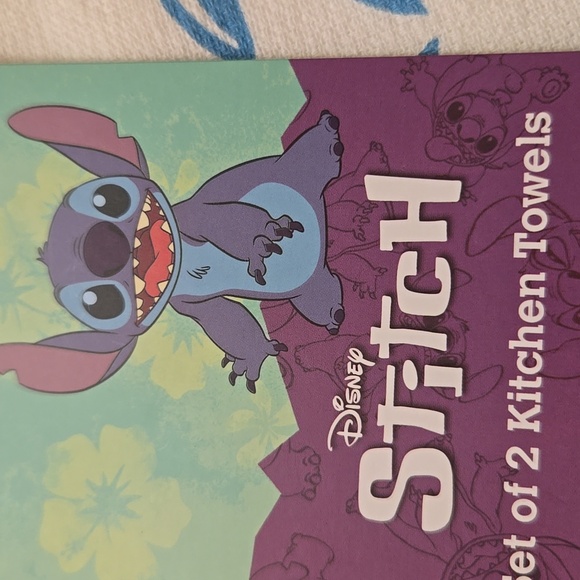Disney Stitch  Kitchen  Towels Nwt - Picture 2 of 3